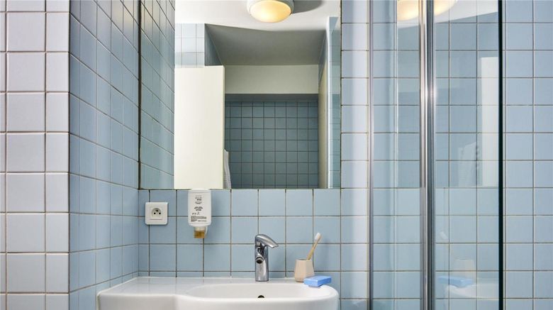 <b>Adagio Access Paris Bastille Aparthotel Room</b>. Images powered by <a href="https://iceportal.shijigroup.com/" title="IcePortal" target="_blank">IcePortal</a>.