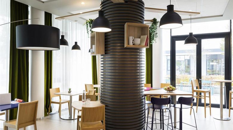 <b>Adagio Access Muenchen City Nord Restaurant</b>. Images powered by <a href="https://iceportal.shijigroup.com/" title="IcePortal" target="_blank">IcePortal</a>.