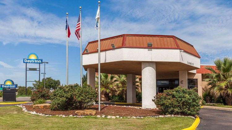 Days Inn Sherman Exterior