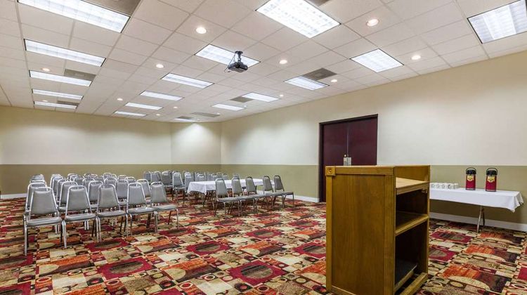 Days Inn Sherman Meeting