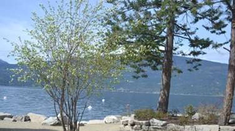 <b>The Outback Lakeside Vacation Homes Beach</b>. Images powered by <a href="https://iceportal.shijigroup.com/" title="IcePortal" target="_blank">IcePortal</a>.