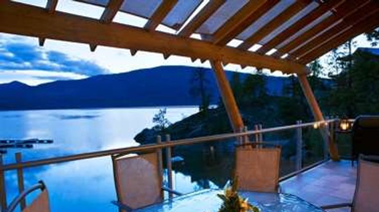 <b>The Outback Lakeside Vacation Homes Restaurant</b>. Images powered by <a href="https://iceportal.shijigroup.com/" title="IcePortal" target="_blank">IcePortal</a>.