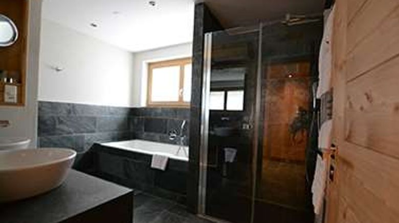 <b>Hotel Nendaz 4 Vallees Room</b>. Images powered by <a href="https://iceportal.shijigroup.com/" title="IcePortal" target="_blank">IcePortal</a>.