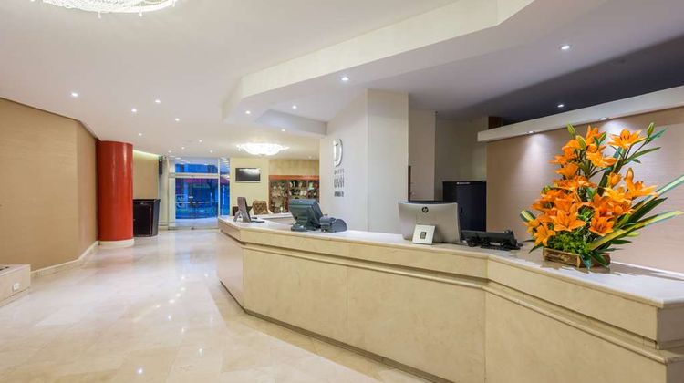 Hotel Dann Avenida 19 Lobby