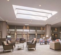 DoubleTree by Hilton Hotel Laurel Lobby