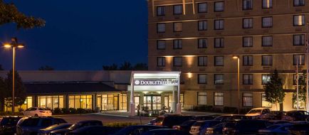 DoubleTree by Hilton Hotel Laurel Exterior