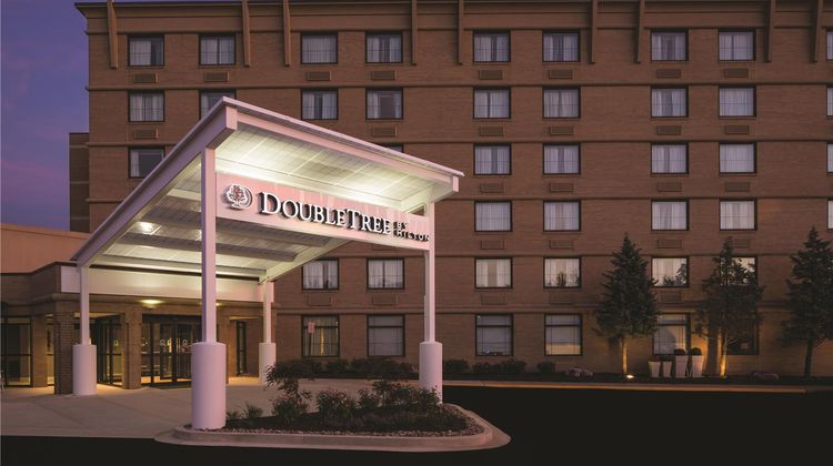 DoubleTree by Hilton Hotel Laurel Exterior