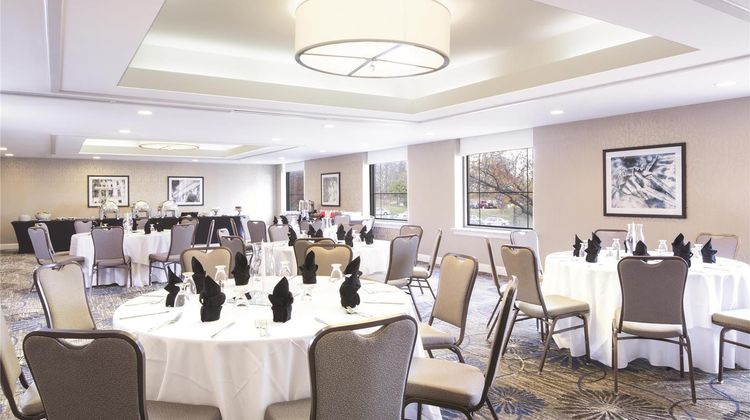 DoubleTree by Hilton Hotel Laurel Meeting