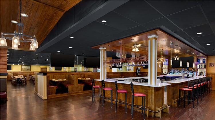 DoubleTree by Hilton Hotel Laurel Restaurant