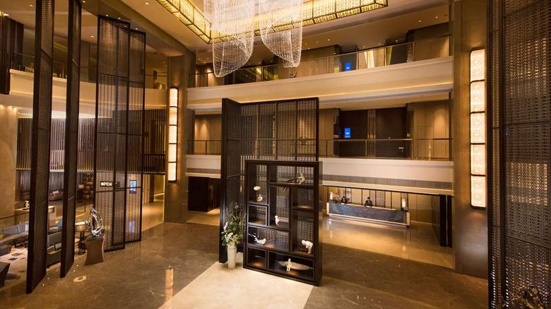 <b>Hilton Zhoushan Lobby</b>. Images powered by <a href="https://iceportal.shijigroup.com/" title="IcePortal" target="_blank">IcePortal</a>.