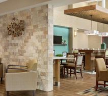 Hampton Inn & Suites Minooka Lobby
