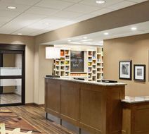 Hampton Inn & Suites Minooka Lobby
