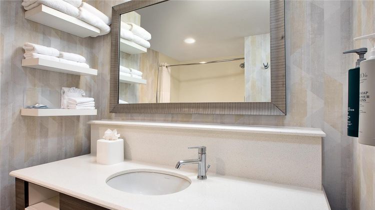 Hampton Inn N Little Rock McCain Mall Room