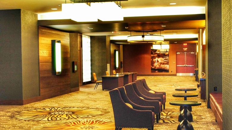 <b>DoubleTree by Hilton Reading Lobby</b>. Images powered by <a href="https://iceportal.shijigroup.com/" title="IcePortal" target="_blank">IcePortal</a>.