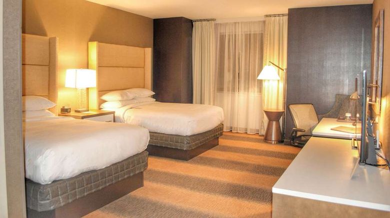 <b>DoubleTree by Hilton Reading Room</b>. Images powered by <a href="https://iceportal.shijigroup.com/" title="IcePortal" target="_blank">IcePortal</a>.