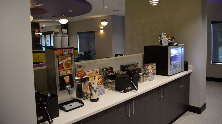 <b>Best Western Plus Prien Lake Inn/Suites Restaurant</b>. Images powered by <a href="https://iceportal.shijigroup.com/" title="IcePortal" target="_blank">IcePortal</a>.