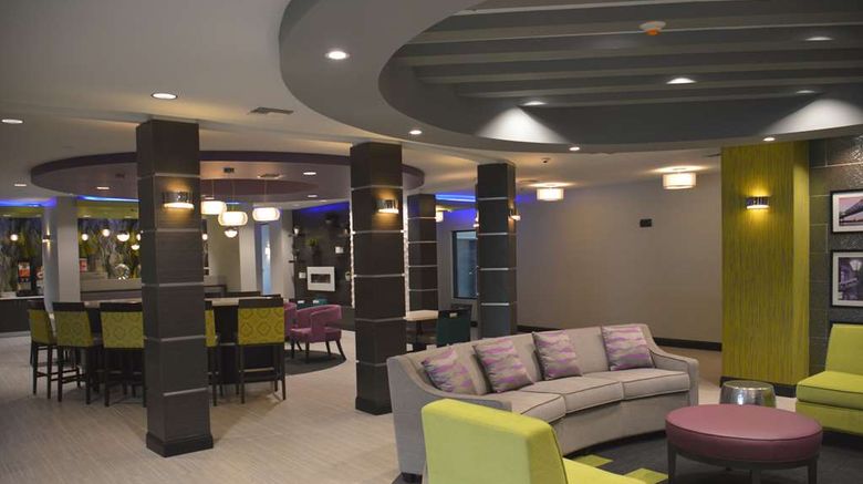 <b>Best Western Plus Prien Lake Inn/Suites Lobby</b>. Images powered by <a href="https://iceportal.shijigroup.com/" title="IcePortal" target="_blank">IcePortal</a>.