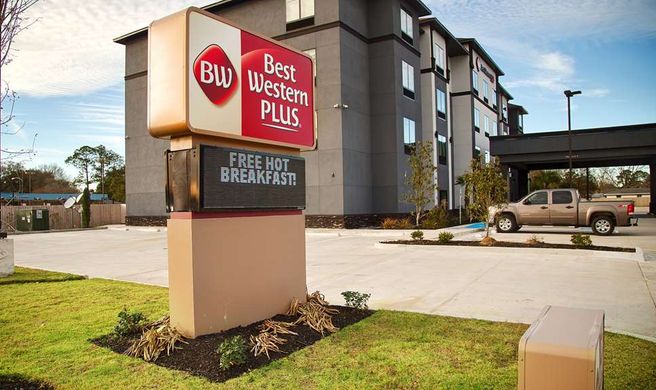 Best Western Plus Prien Lake Inn/Suites Exterior
