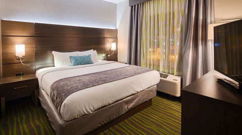 <b>Best Western Plus Prien Lake Inn/Suites Room</b>. Images powered by <a href="https://iceportal.shijigroup.com/" title="IcePortal" target="_blank">IcePortal</a>.