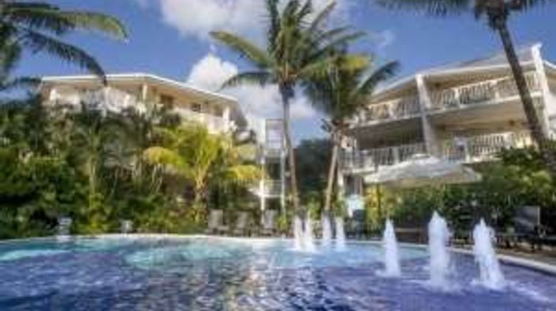 <b>Paradise Beach Hotel Pool</b>. Images powered by <a href="https://iceportal.shijigroup.com/" title="IcePortal" target="_blank">IcePortal</a>.