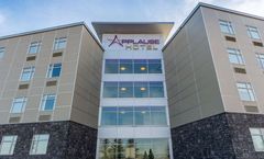 Applause Hotel by Clique Calgary Airport