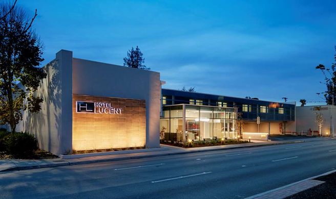 Hotel Lucent Exterior