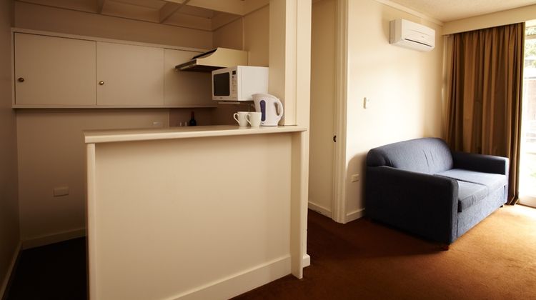 Mantra Meridien Adelaide Suite