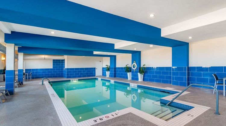 Best Western Plus Kindersley Hotel Pool