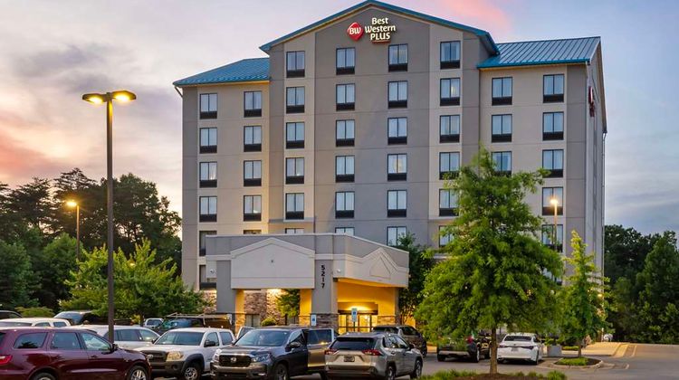 Best Western Plus Thornburg Inn & Suites Exterior