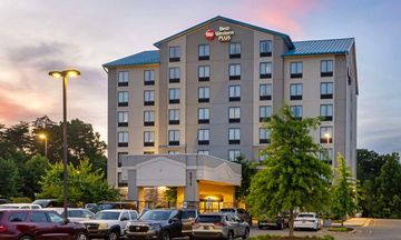 Best Western Plus Thornburg Inn & Suites
