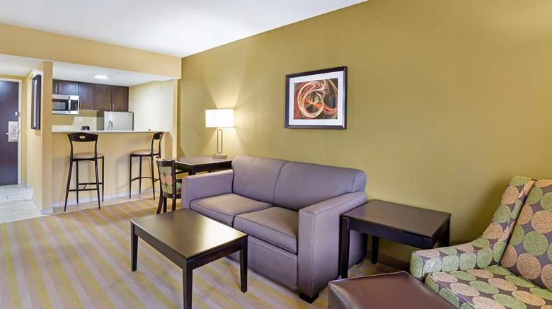 <b>Best Western Plus Thornburg Inn & Suites Room</b>. Images powered by <a href="https://iceportal.shijigroup.com/" title="IcePortal" target="_blank">IcePortal</a>.