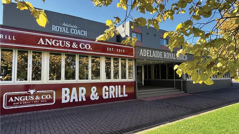 <b>Royal Coach Motor Inn Exterior</b>. Images powered by <a href="https://iceportal.shijigroup.com/" title="IcePortal" target="_blank">IcePortal</a>.