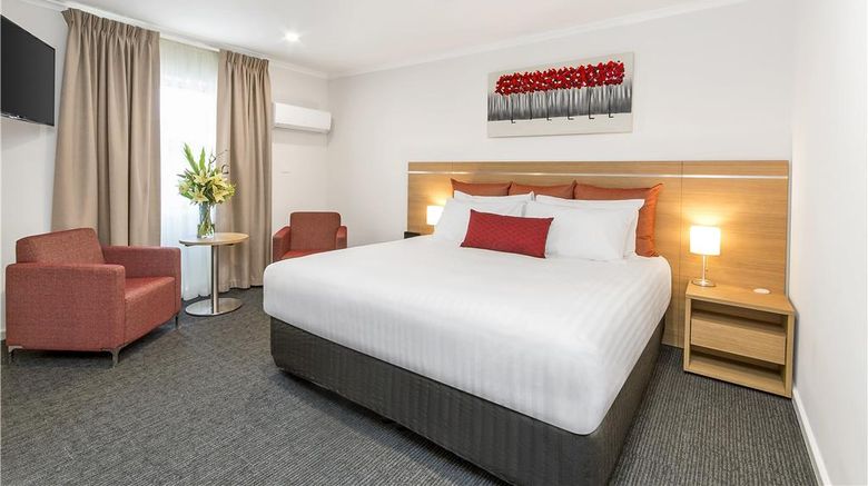 <b>Royal Coach Motor Inn Room</b>. Images powered by <a href="https://iceportal.shijigroup.com/" title="IcePortal" target="_blank">IcePortal</a>.