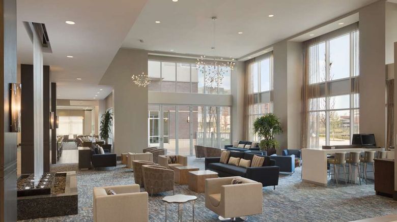 <b>Embassy Suites Woodlands/Hughes Landing Lobby</b>. Images powered by <a href="https://iceportal.shijigroup.com/" title="IcePortal" target="_blank">IcePortal</a>.