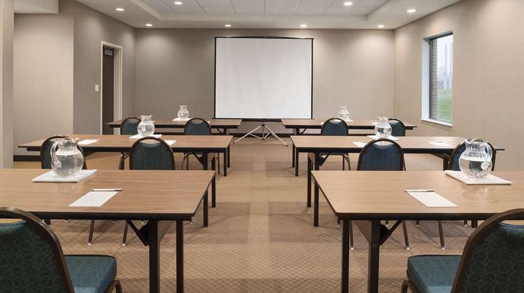 Hampton Inn by Hilton Lincoln Airport Meeting
