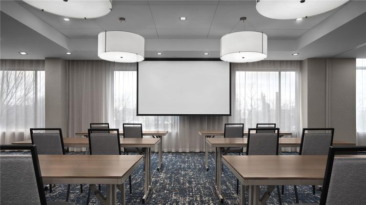 Hampton Inn NoMa Union Station Meeting