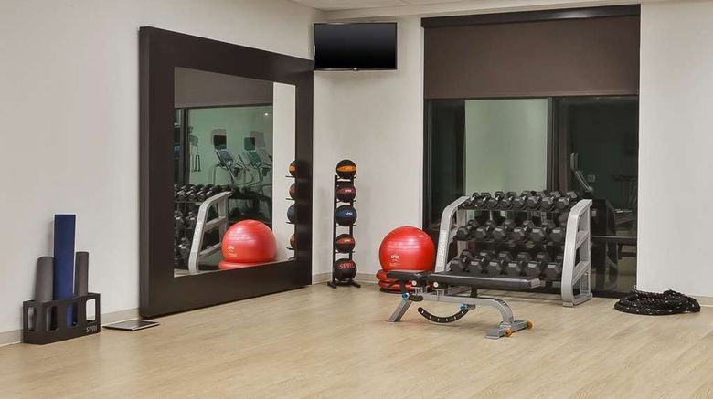 <b>Homewood Suites Pittsburgh Downtown Health</b>. Images powered by <a href="https://iceportal.shijigroup.com/" title="IcePortal" target="_blank">IcePortal</a>.