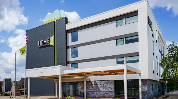 Home2 Suites by Hilton Champaign/Urbana Exterior