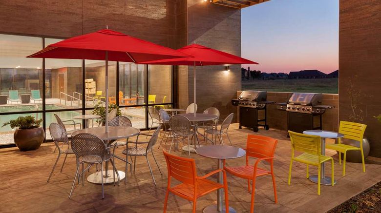 <b>Home2 Suites Oklahoma City/Quail Springs Pool</b>. Images powered by <a href="https://iceportal.shijigroup.com/" title="IcePortal" target="_blank">IcePortal</a>.