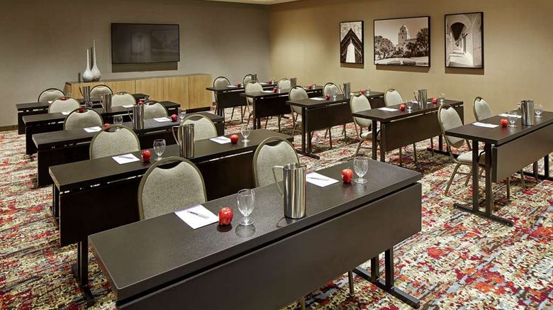 <b>Hilton Garden Inn San Diego Old Town Meeting</b>. Images powered by <a href="https://iceportal.shijigroup.com/" title="IcePortal" target="_blank">IcePortal</a>.