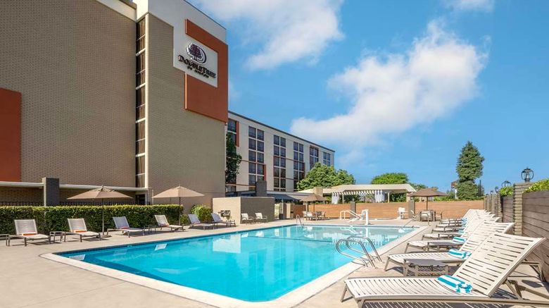 <b>DoubleTree by Hilton San Bernardino Pool</b>. Images powered by <a href="https://iceportal.shijigroup.com/" title="IcePortal" target="_blank">IcePortal</a>.