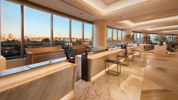 Hilton Tokyo Odaiba Lobby