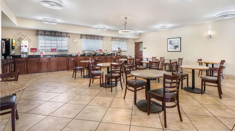 <b>Best Western Plus Eastgate Inn & Suites Restaurant</b>. Images powered by <a href="https://iceportal.shijigroup.com/" title="IcePortal" target="_blank">IcePortal</a>.
