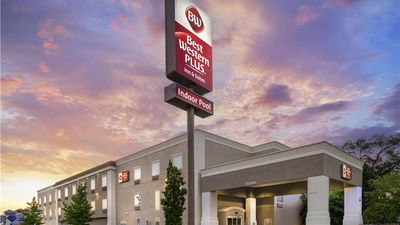 Best Western Plus Eastgate Inn & Suites