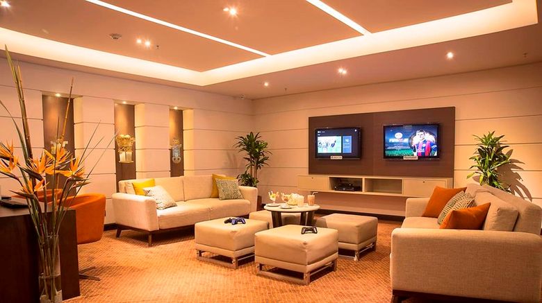 <b>Hotel Dann Carlton Bogota Lobby</b>. Images powered by <a href="https://iceportal.shijigroup.com/" title="IcePortal" target="_blank">IcePortal</a>.