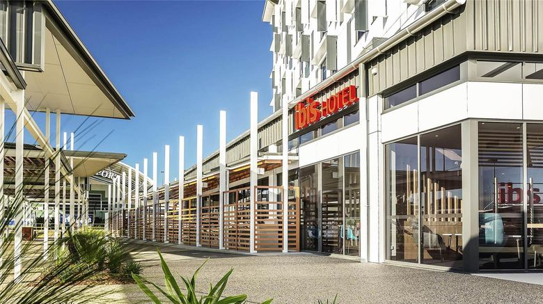 Ibis Mackay Airport Exterior. Images powered by <a href="https://iceportal.shijigroup.com" target="_blank" rel="noopener">Ice Portal</a>.