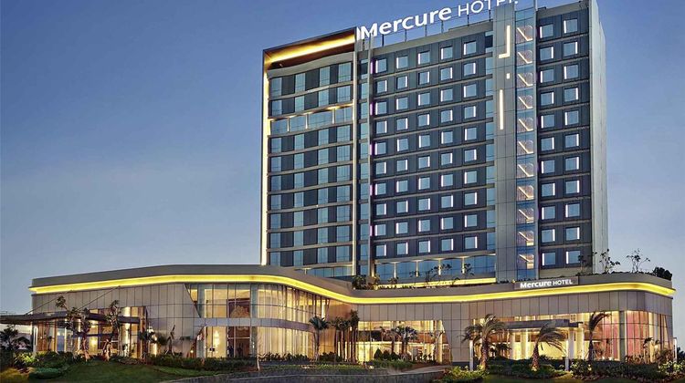 Mercure Karawang Exterior