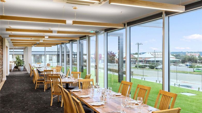 <b>Mercure Goulburn Restaurant</b>. Images powered by <a href="https://iceportal.shijigroup.com/" title="IcePortal" target="_blank">IcePortal</a>.