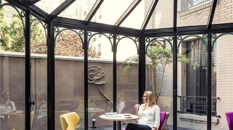 <b>Mercure Paris Alesia Exterior</b>. Images powered by <a href="https://iceportal.shijigroup.com/" title="IcePortal" target="_blank">IcePortal</a>.
