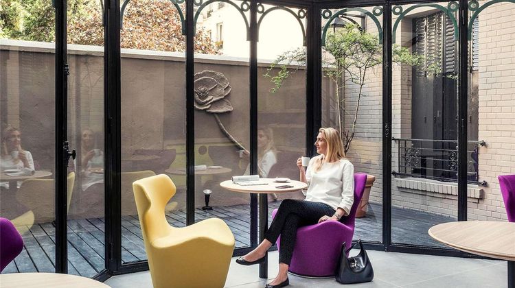 Mercure Paris Alesia Exterior